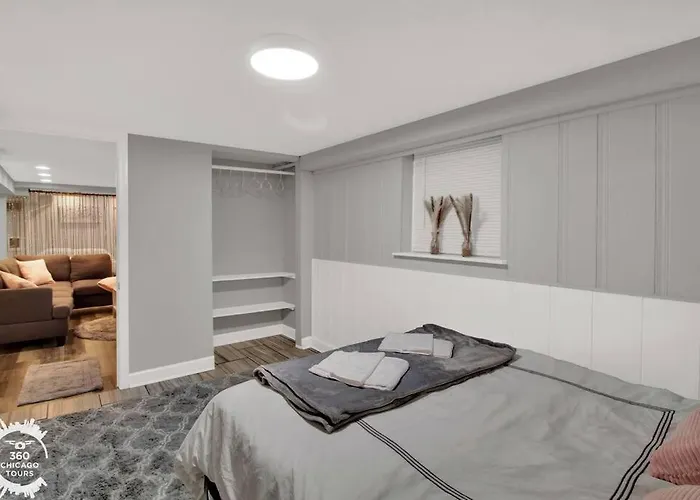 Logan Square Monthly Apartment Chicago