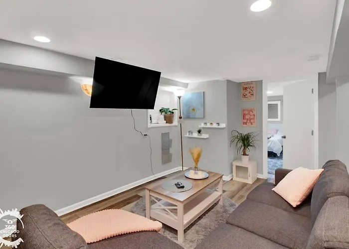 Logan Square Monthly Apartment Chicago